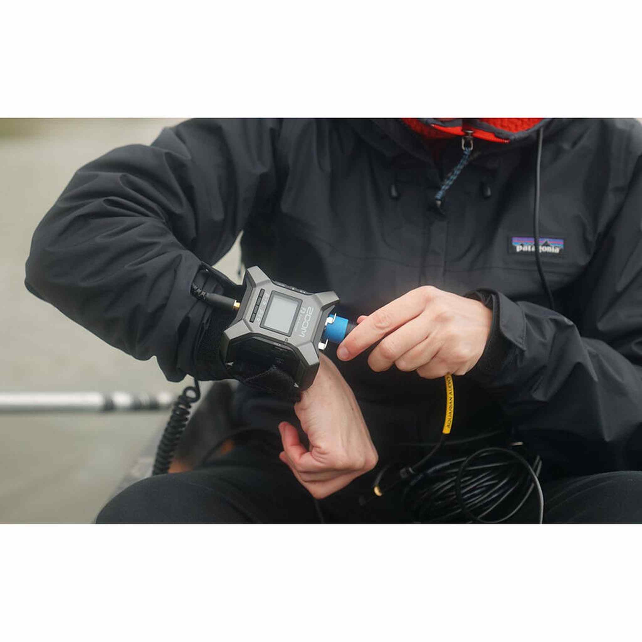 Zoom F3 Professional Field Recorder, 32-bit Float Recording, 2 Channel Recorder, Dual AD Converters, 2 Locking XLR/TRS Inputs, Battery Powered, Wireless Control