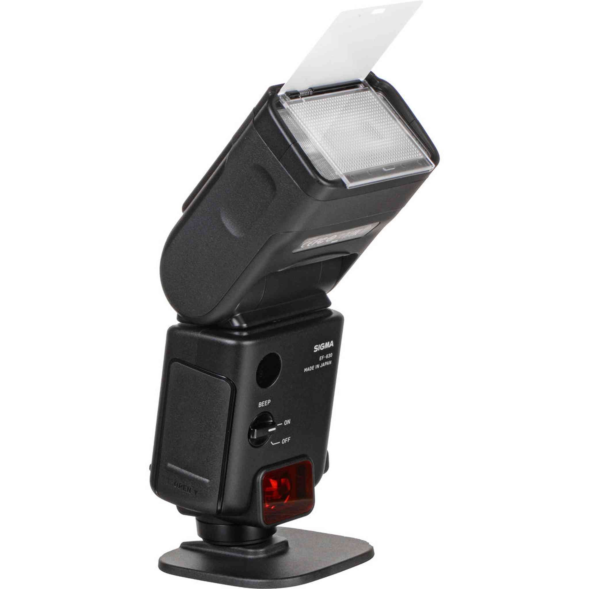 Sigma EF-630 Electronic Flash for Nikon Cameras Bundle with Accessories Sigma