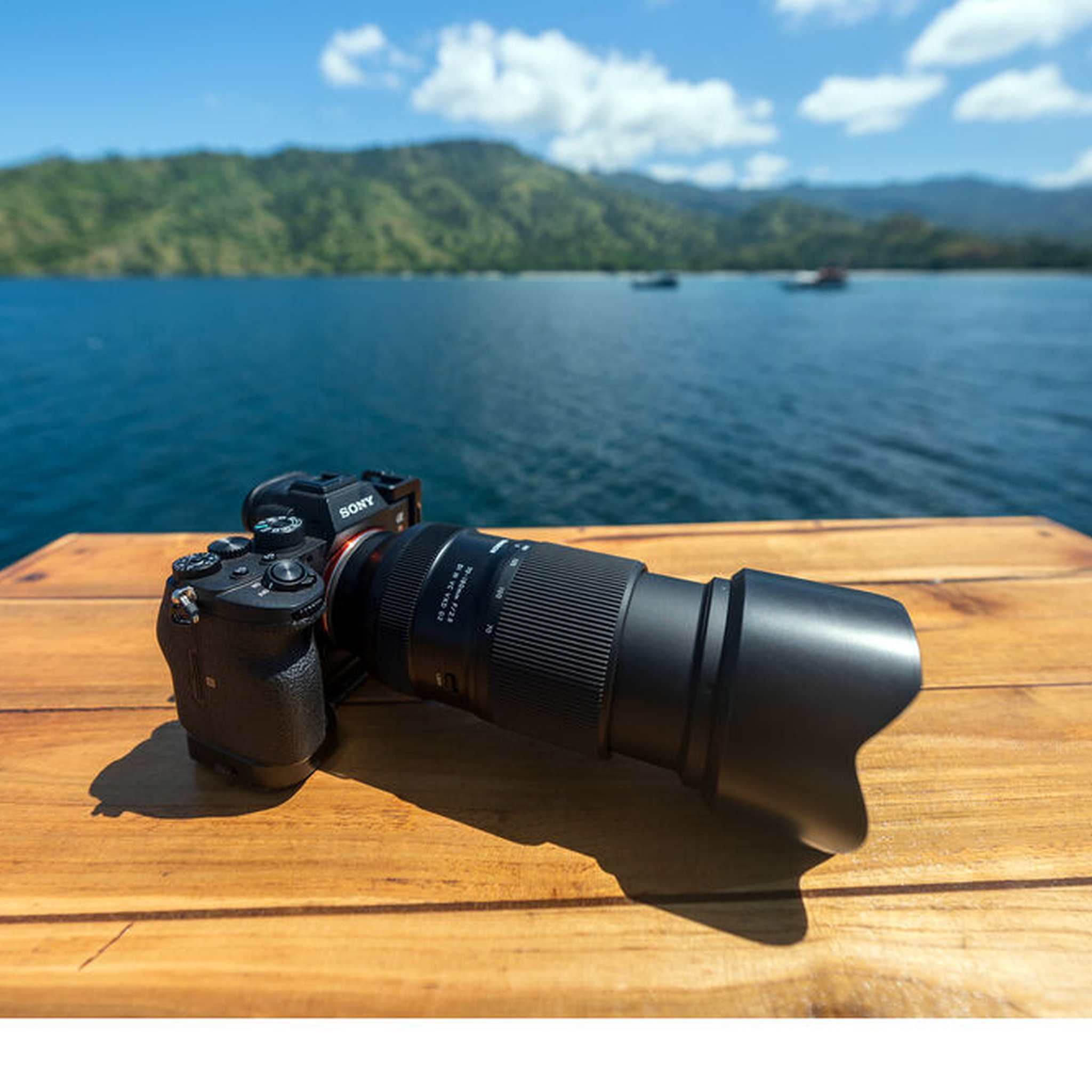 Tamron 70-180mm f/2.8 Di III VC VXD G2 Lens for Sony E Bundle Tamron