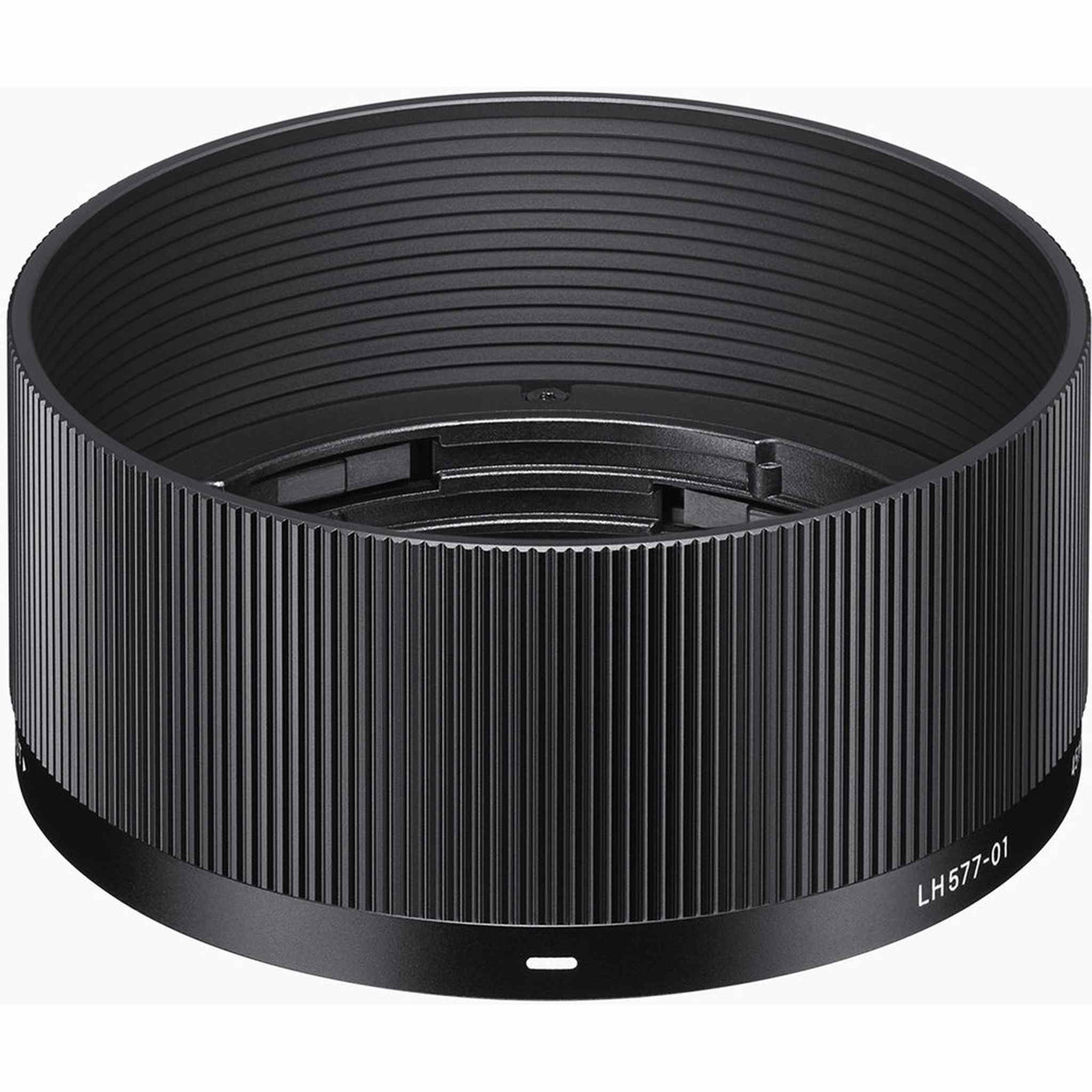 Sigma 45mm f/2.8 DG DN Contemporary Lens for Sony E Bundle