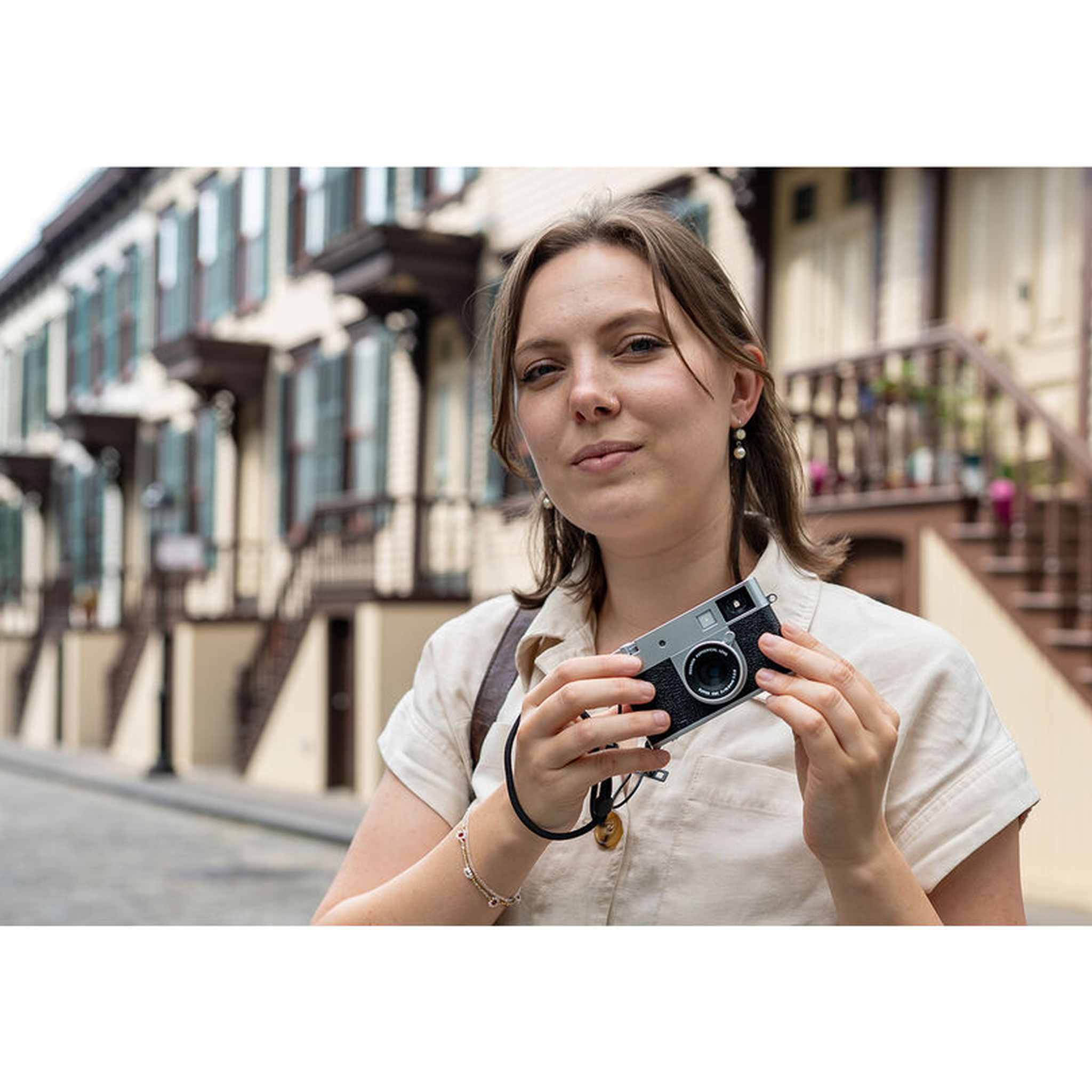 FUJIFILM X half Digital Camera Silver , SOFT CASE-SMALL, USB Card Reader,Bundle