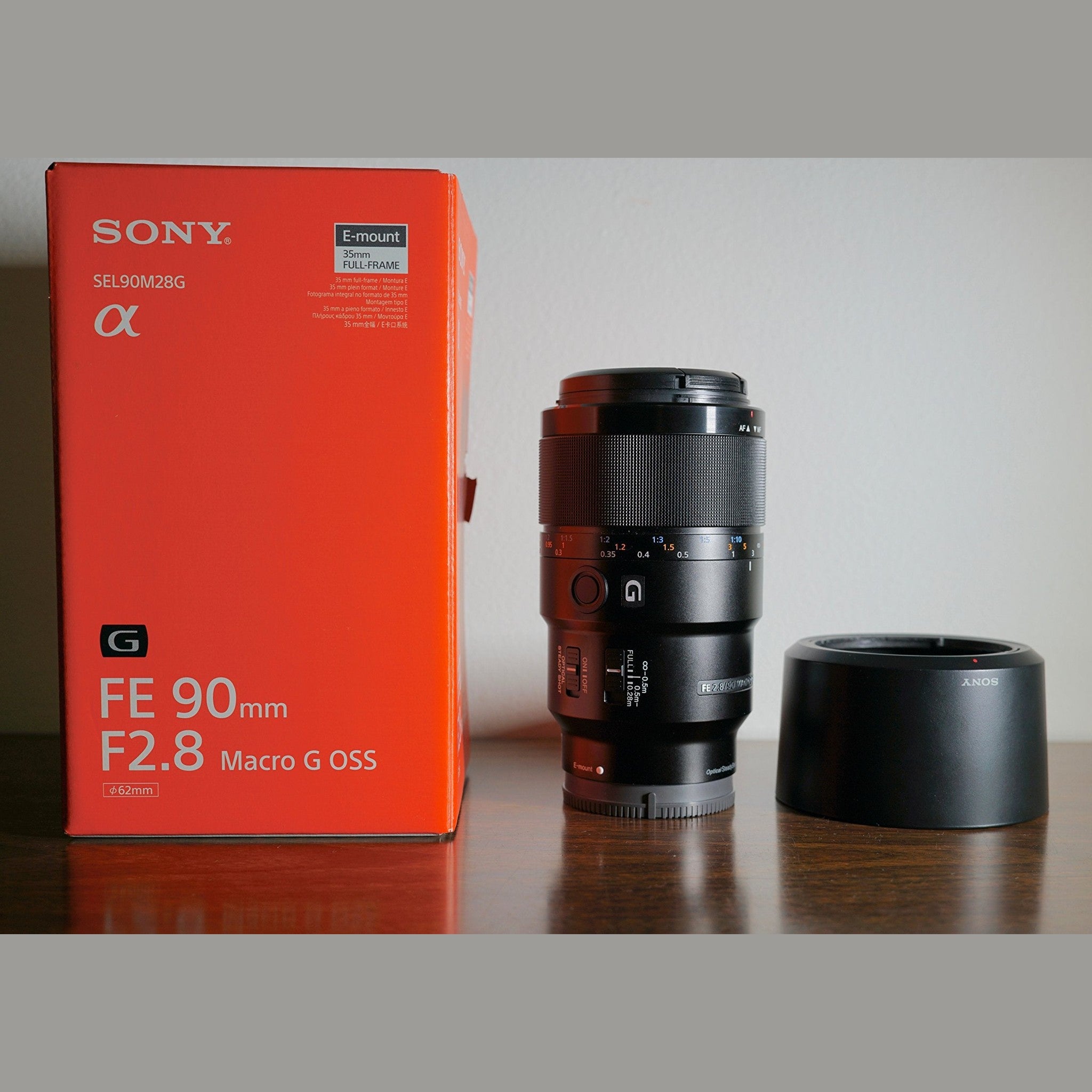 SONY just focus macro lens FE 90 mm F2.8 Macro G OSS E mount full size for SEL90M28G - International Version No Warrant - Used Sony
