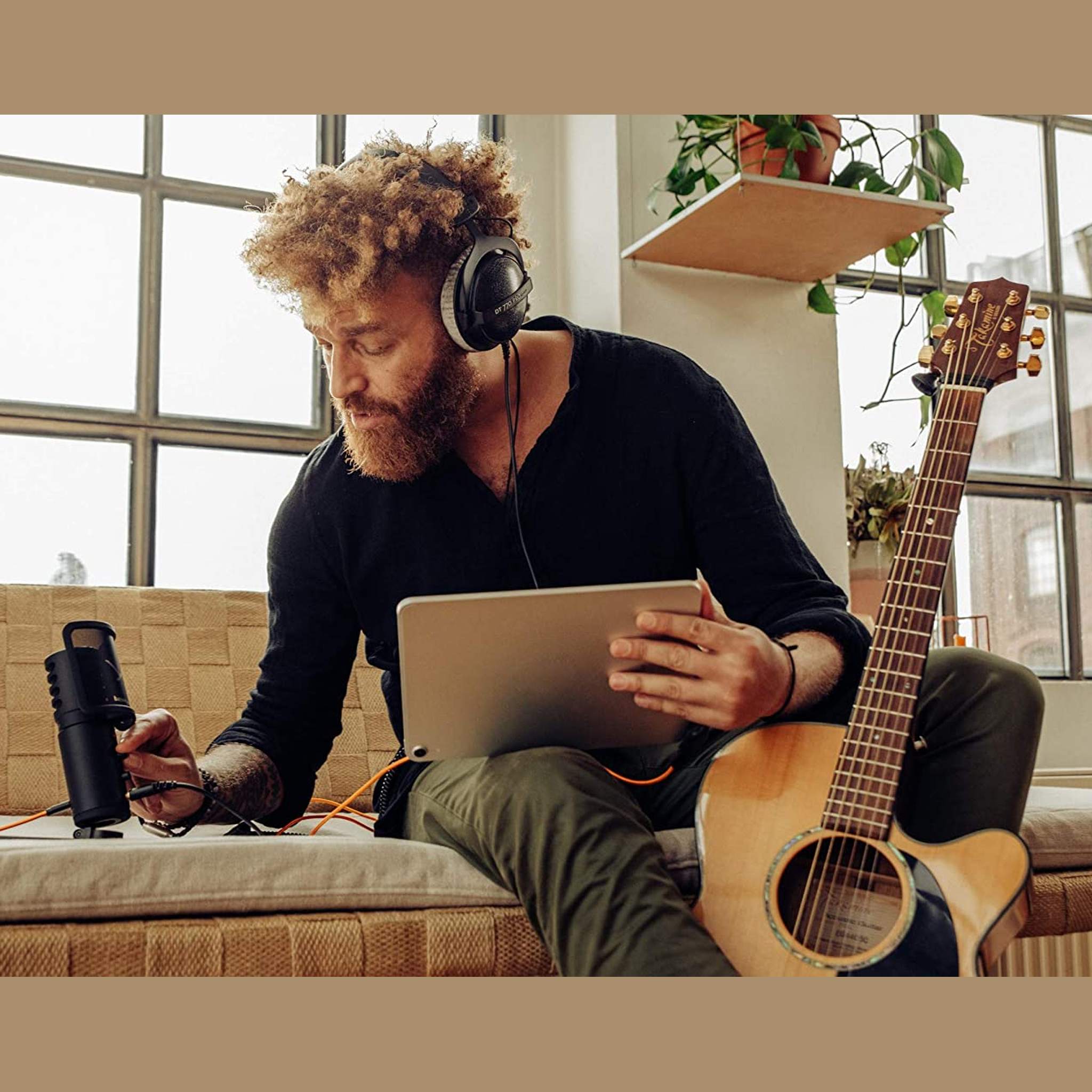 Beyerdynamic DT 770 Pro Headphones Bundle w/ Splitter