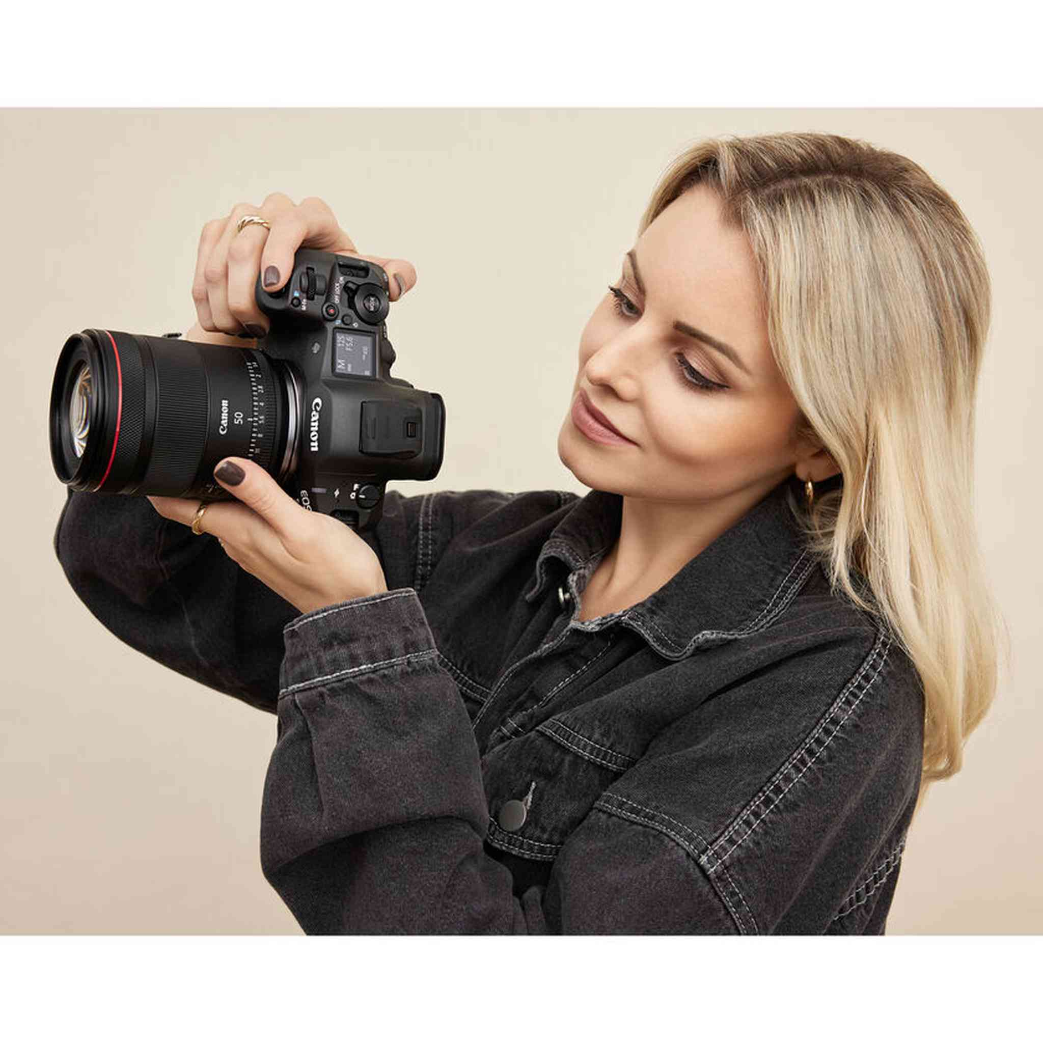 Canon RF 50mm f/1.4 L VCM Hybrid Lens Canon RF + Lens Filter Kit + Cleaning Kit + More Canon