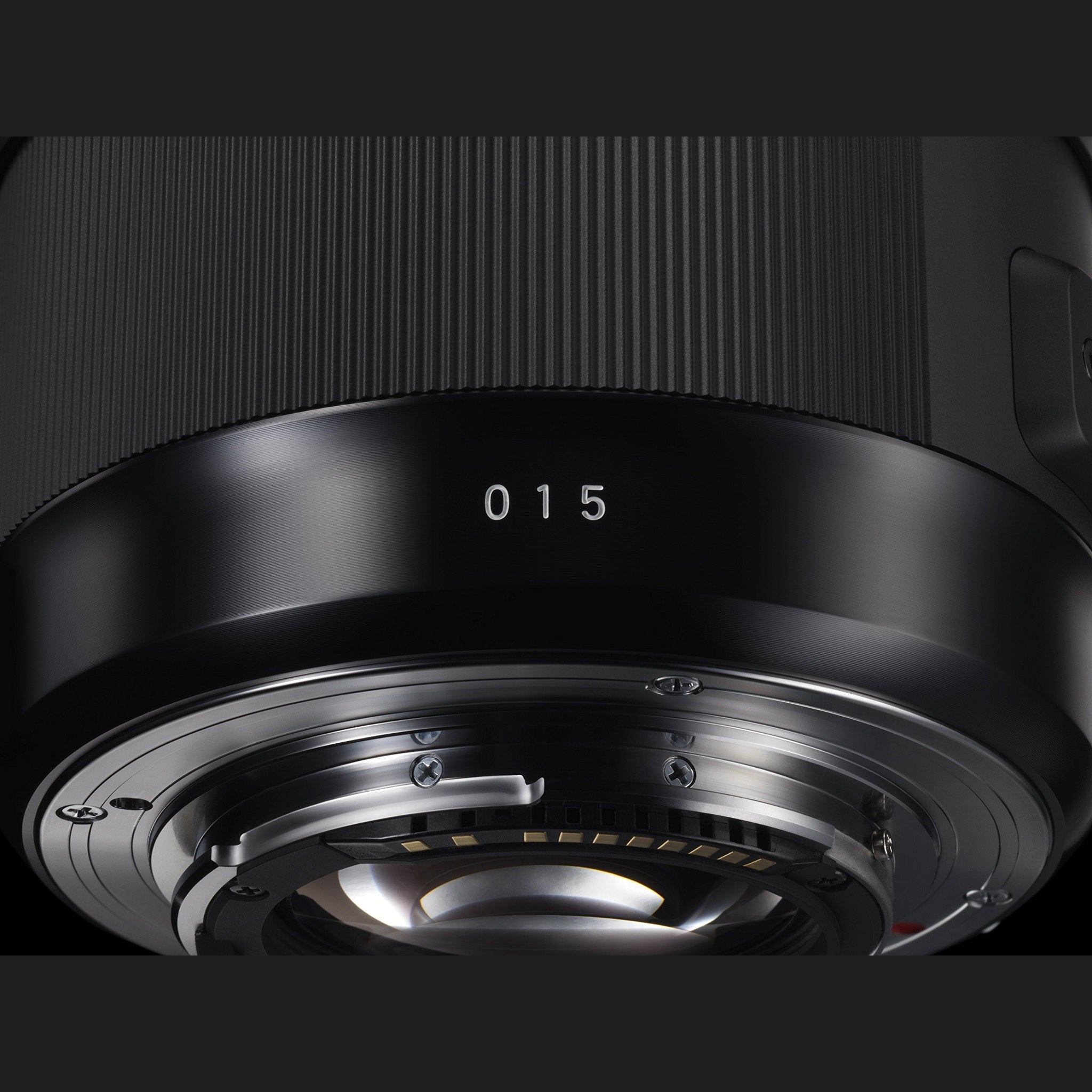 Sigma 24mm f/1.4 DG HSM Art Lens for Canon EF - Used Sigma