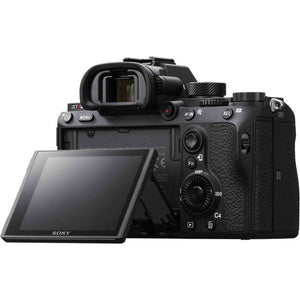 Sony Alpha a7R III Mirrorless Digital Camera with 70-200mm Lens - Deluxe Kit