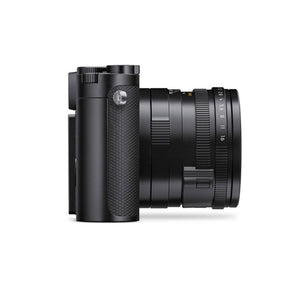 Leica Q3 Digital Camera with Leica SF 40 Flash