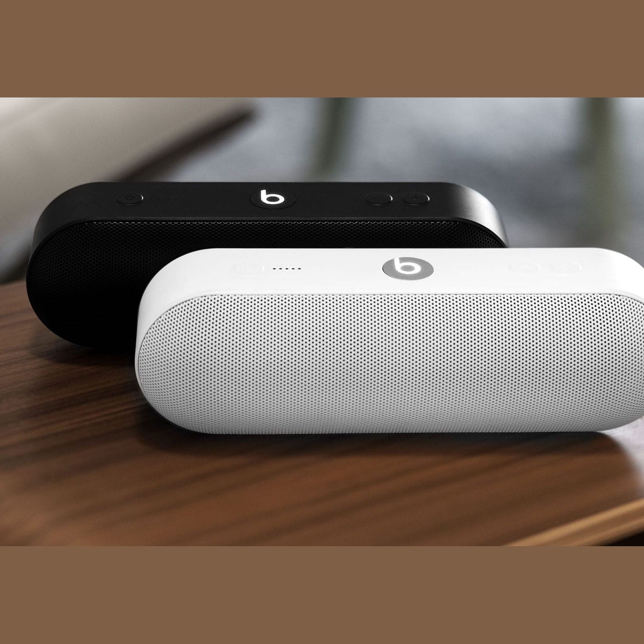 Beats Pill Speaker in White Premium Charger Bundle – 6ave Electronics