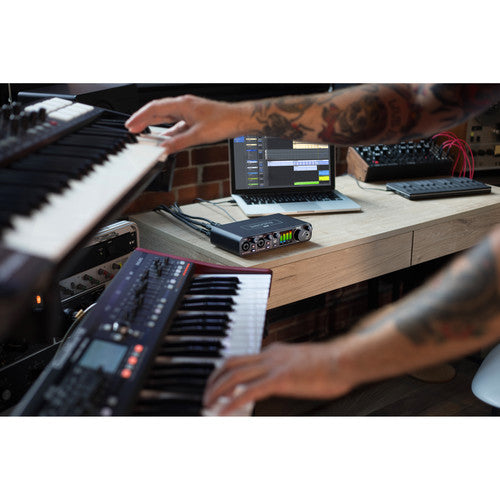 MOTU M4 USB-C Audio-MIDI Interface Bundle MOTU
