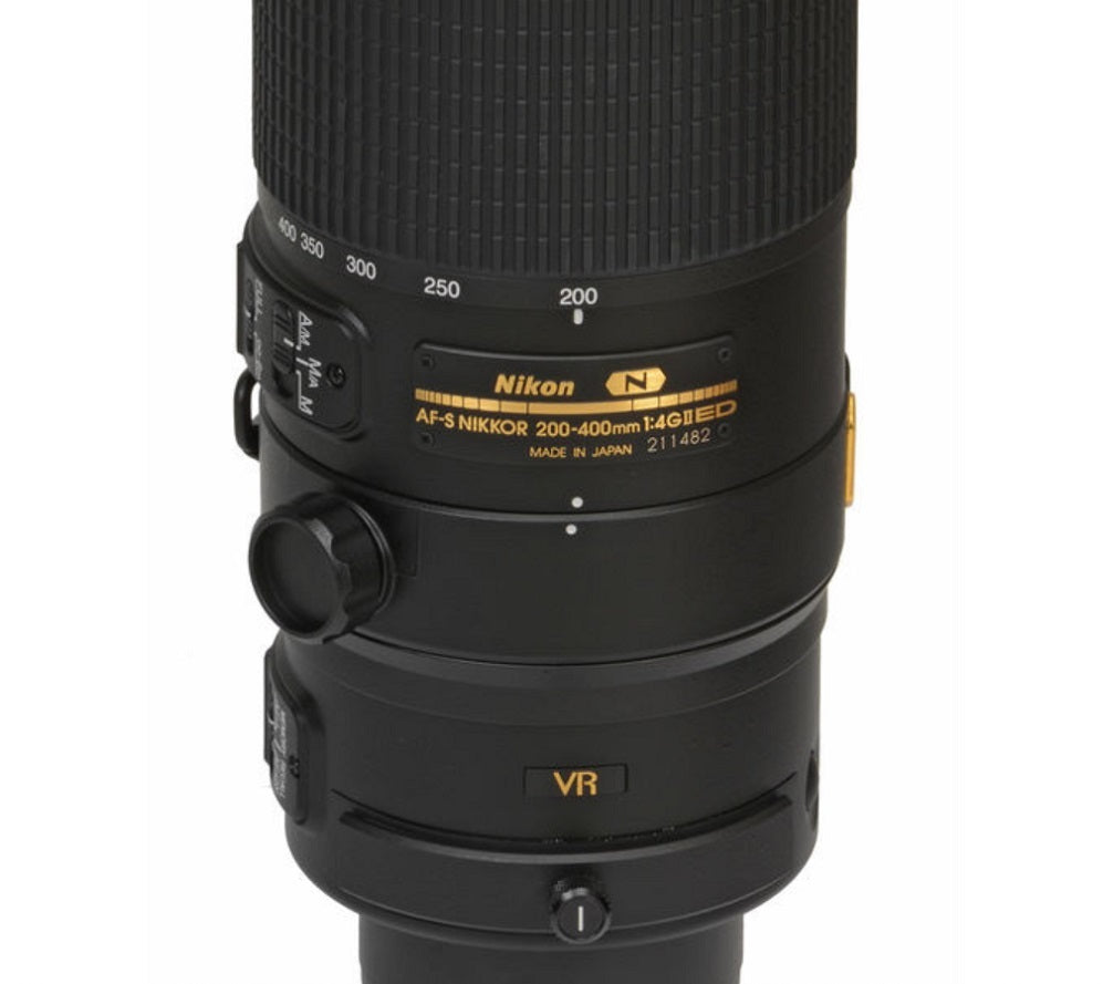 Nikon AF-S FX NIKKOR 200-400mm f/4G ED Vibration Reduction II Zoom Lens with Auto Focus for Nikon DSLR Cameras