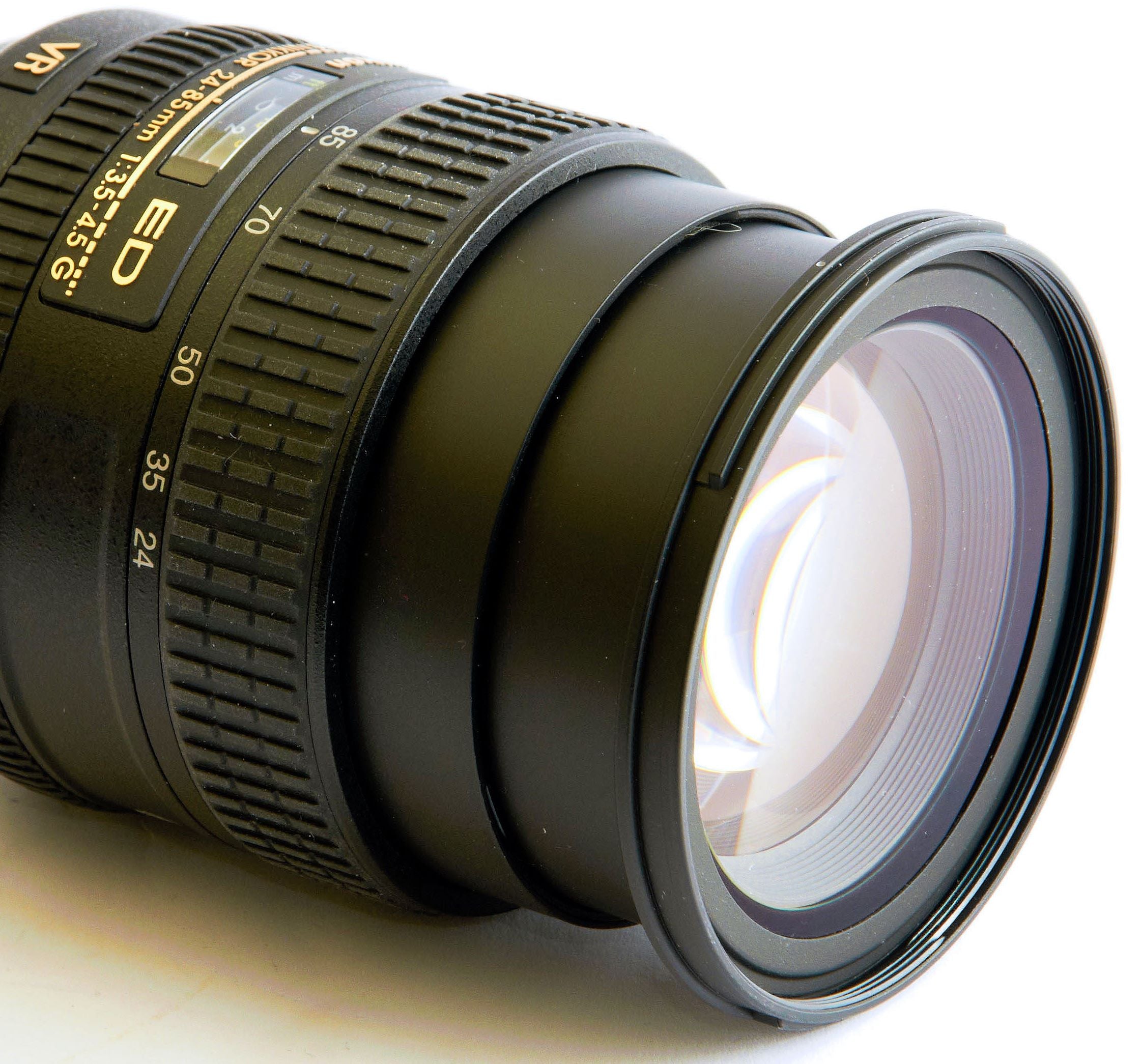 Nikon Nikkor - 24 mm to 85 mm - f/3.5 - 4.5 - Zoom Lens for Nikon F -