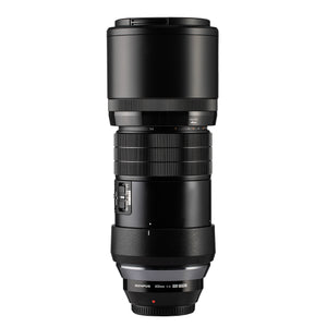 Olympus M.Zuiko Digital ED 300mm f/4 IS PRO Lens Bundle