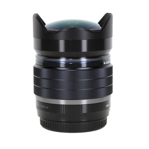 Olympus M.Zuiko Digital ED 8mm f/1.8 Fisheye PRO Lens Bundle