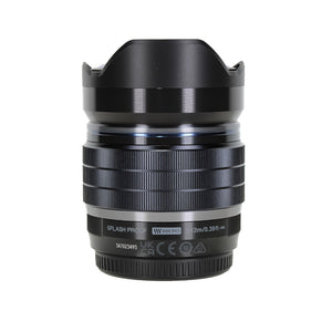Olympus M.Zuiko Digital ED 8mm f/1.8 Fisheye PRO Lens Bundle
