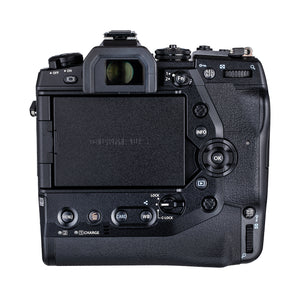 OM SYSTEM M.Zuiko Digital ED 12-40mm f/2.8 PRO II Lens Bundle