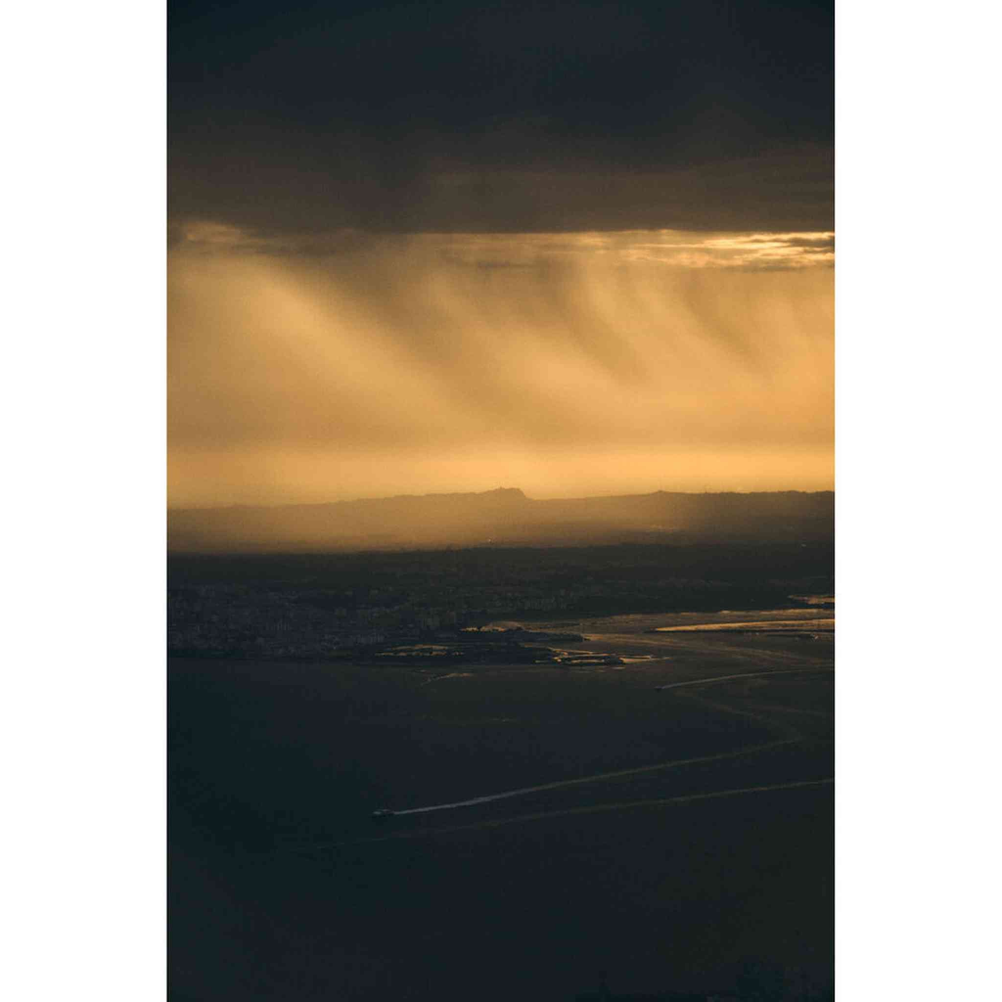 Sigma 16-300mm f/3.5-6.7 DC OS Contemporary Sony E Bundle 2