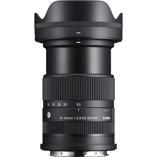 Sigma 18-50mm f/2.8 DC DN Contemporary Lens for Leica L With Accessories