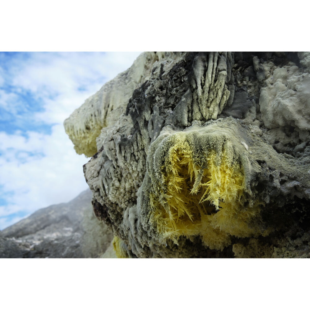 Sigma 23mm f/1.4 DC DN Contemporary Lens Fuji X Bundle