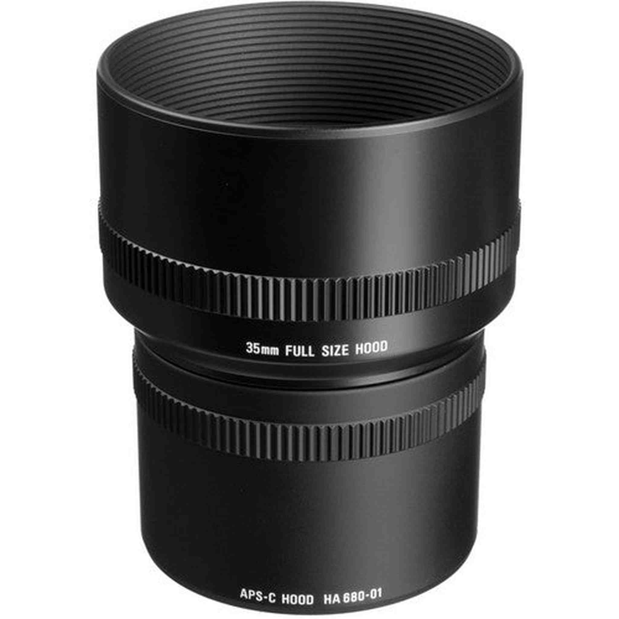Sigma 105mm f/2.8 EX DG OS HSM Macro Lens for Canon Bundle