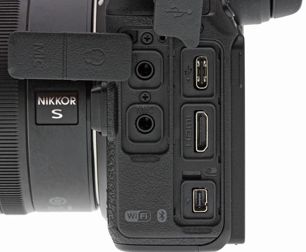 Nikon Z7 Mirrorless Camera + 24-70mm Lens (1594) + XQD Card + Software (Intl)