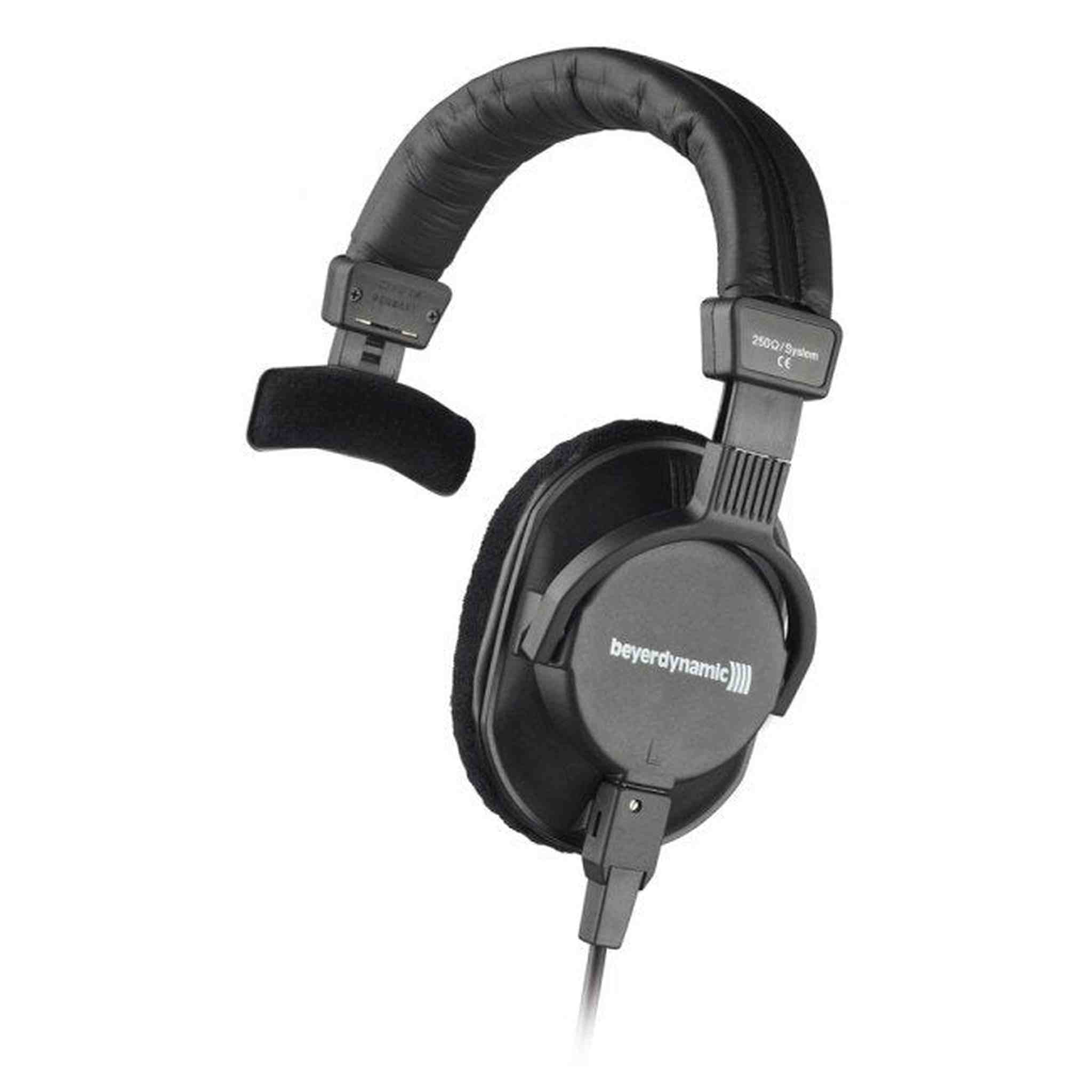 Beyerdynamic DT 252 80 Ohm Closed Dynamic Headphones Bundle with Cleaning Kit