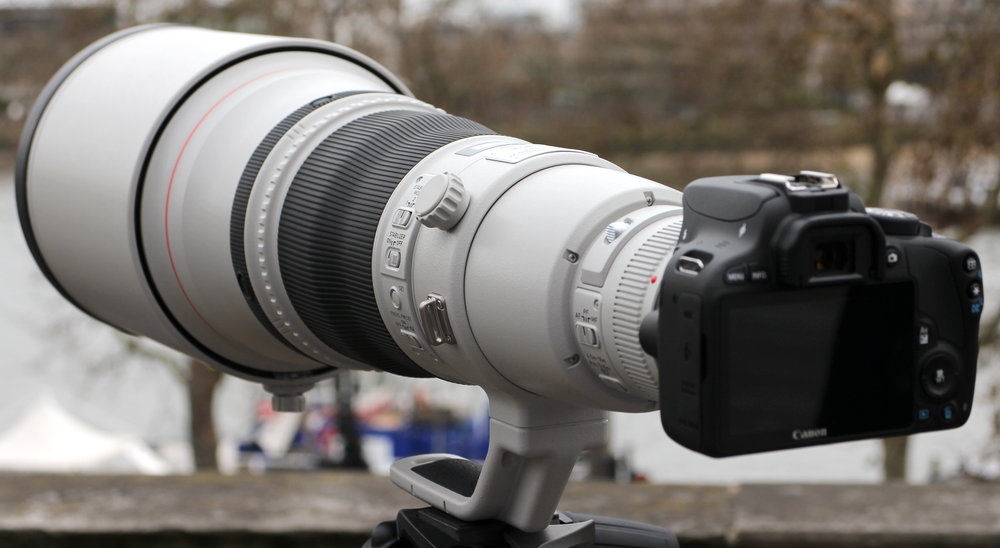 Canon EF 600mm f/4L IS III USM Lens Memory Card Bundle