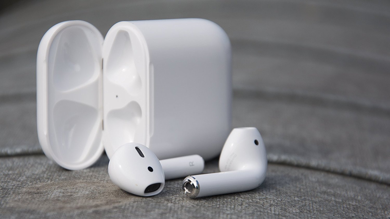 Apple AirPods deals 1st Generation