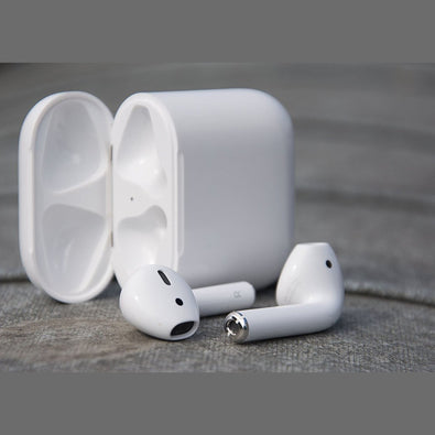 Apple AirPods 1st Generation with Fibercloth Bundle