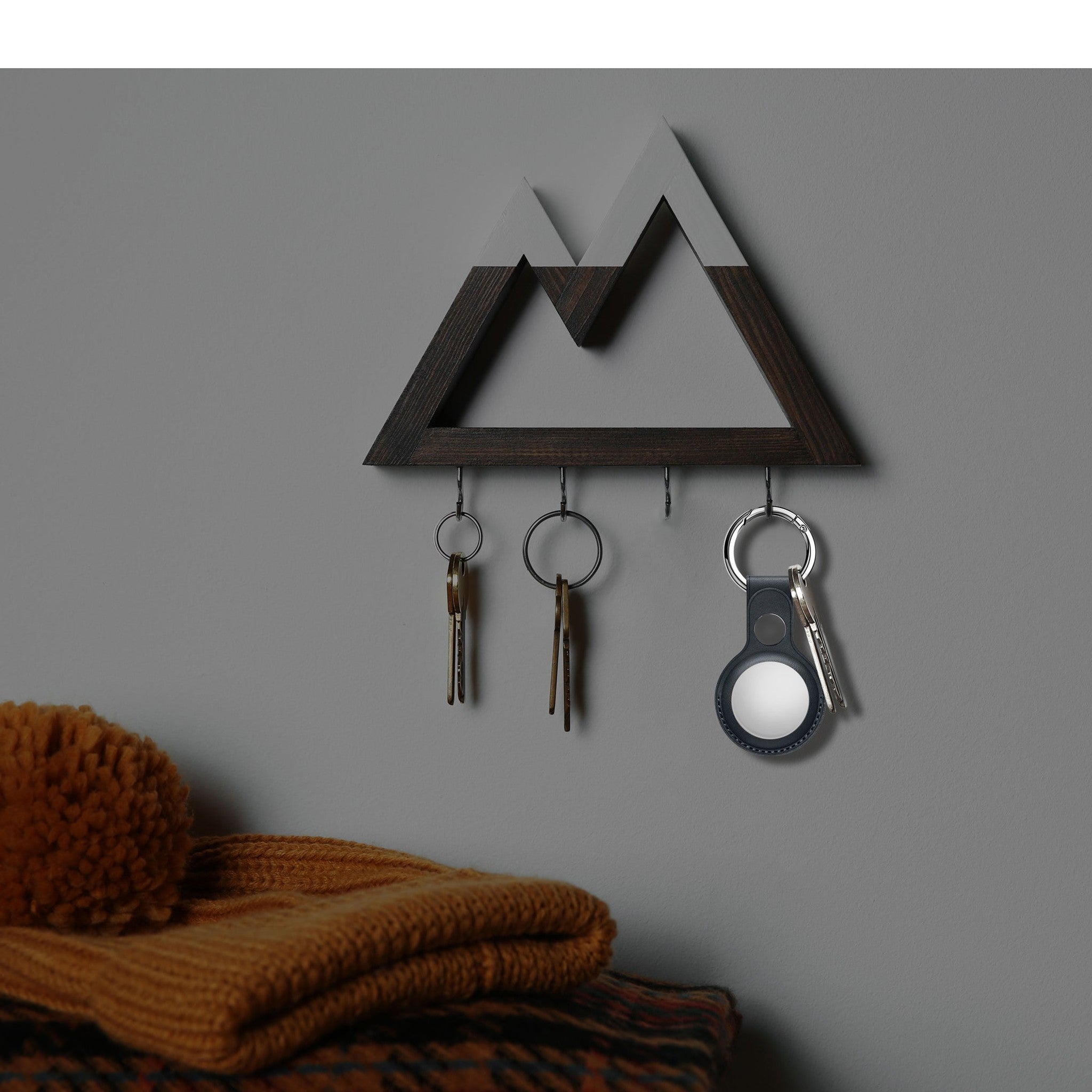 AirTag TPU Case leather finish with keychain Blue