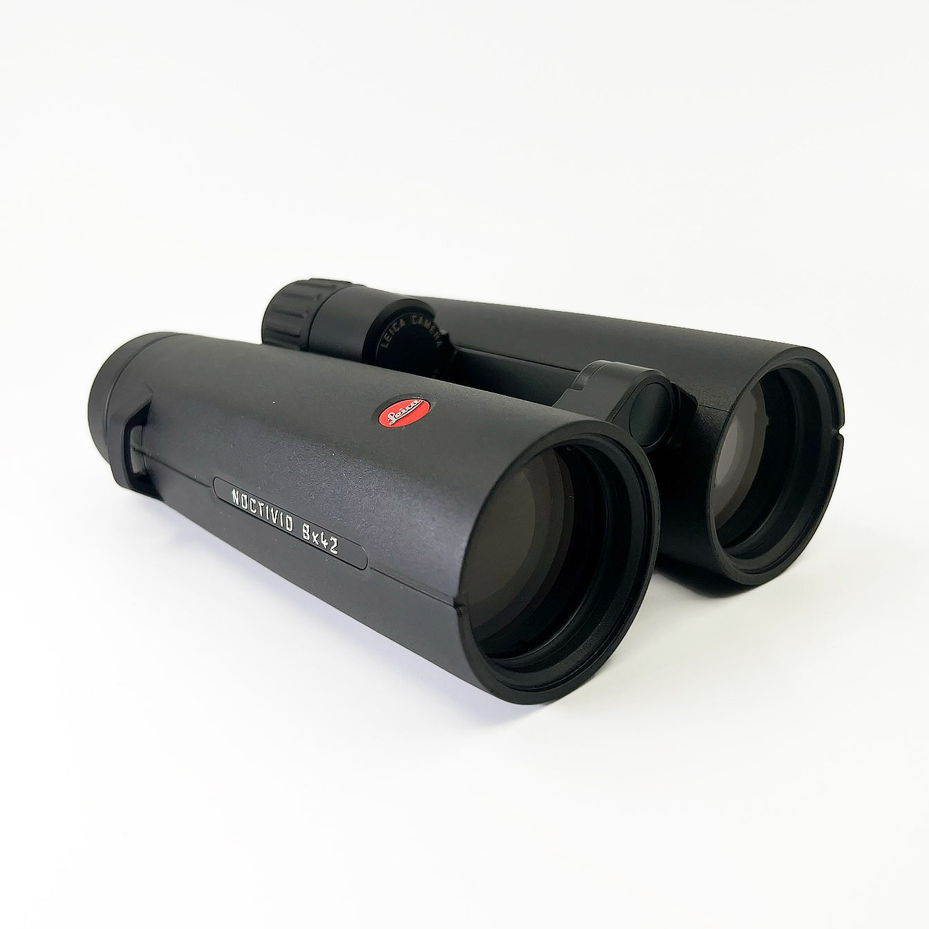 Leica 8x42 Noctivid Water Proof Roof Prism Binocular with 7.7 Degree Angle of View, Black