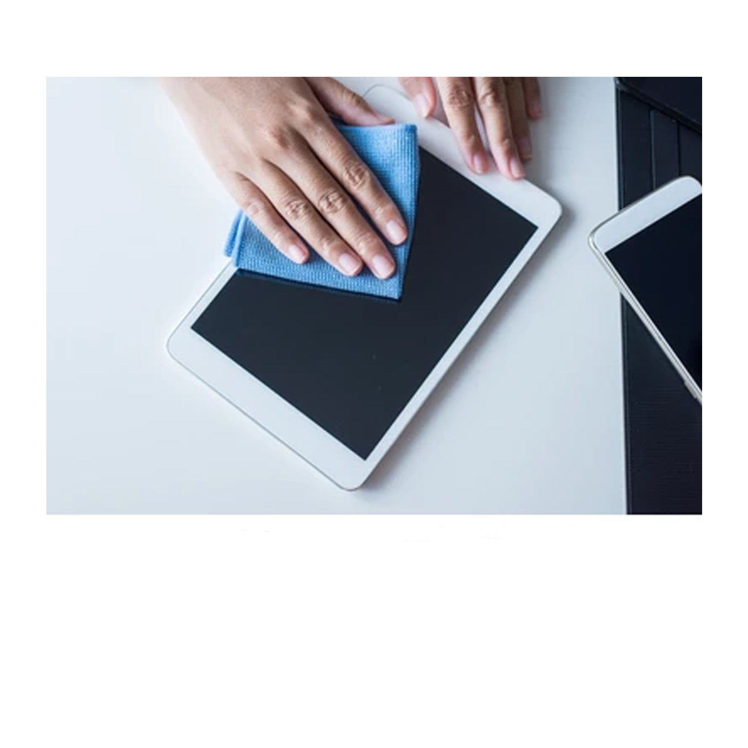 Tablet Essential Accessory Bundle with Black Paisley Sleeve