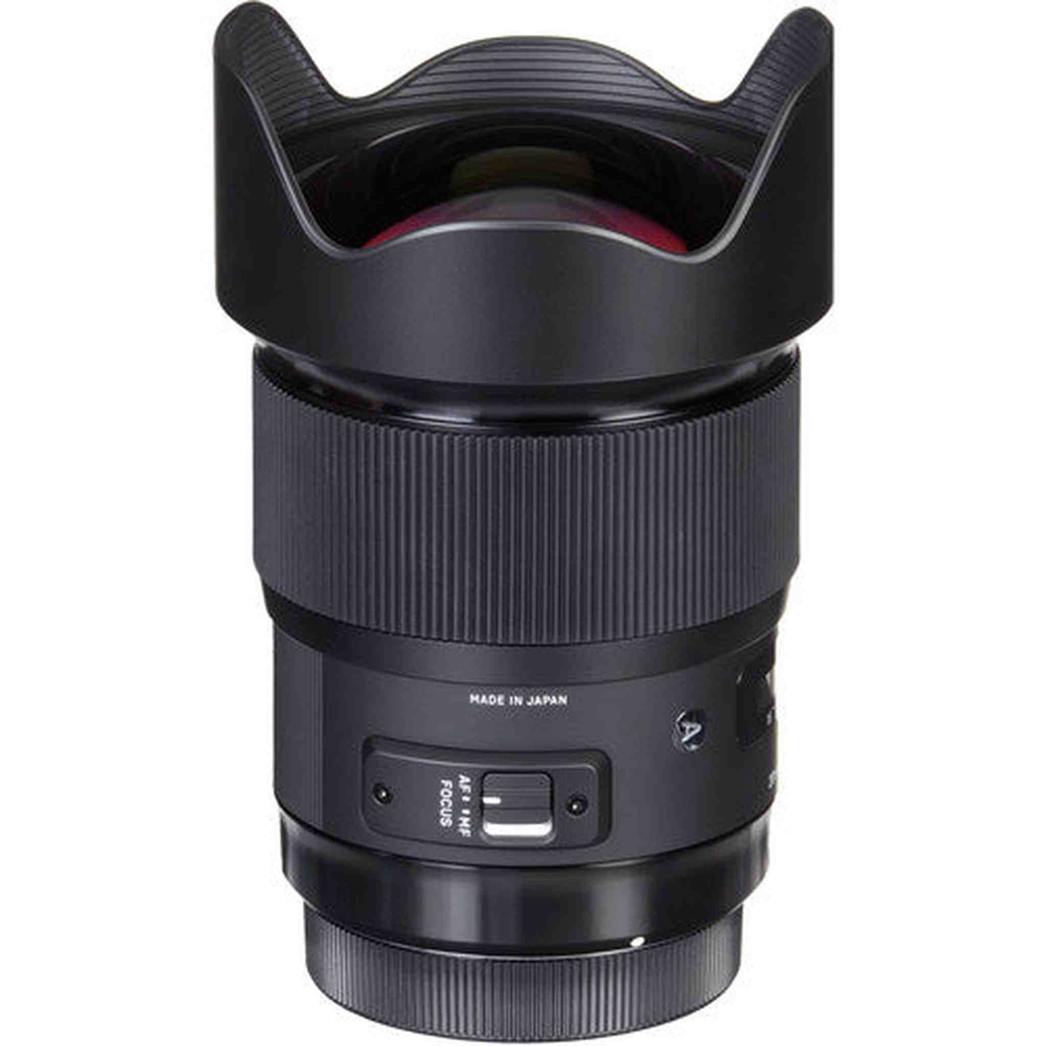 Sigma 20mm f/1.4 DG HSM Art Lens for Nikon F with Cleaning Kit, Full Size Tripod, USB Card Reader, and 32GB Memory Kit Sigma