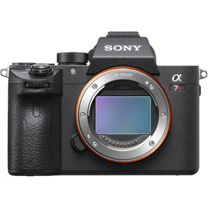 Sony a7R III Mirrorless Camera: 42.4MP Full Frame High Resolution Mirrorless Interchangeable Lens Digital Camera with Front End LSI Image Processor, 4K HDR Video and 3" LCD Screen - ILCE7RM3/B Body - International Model