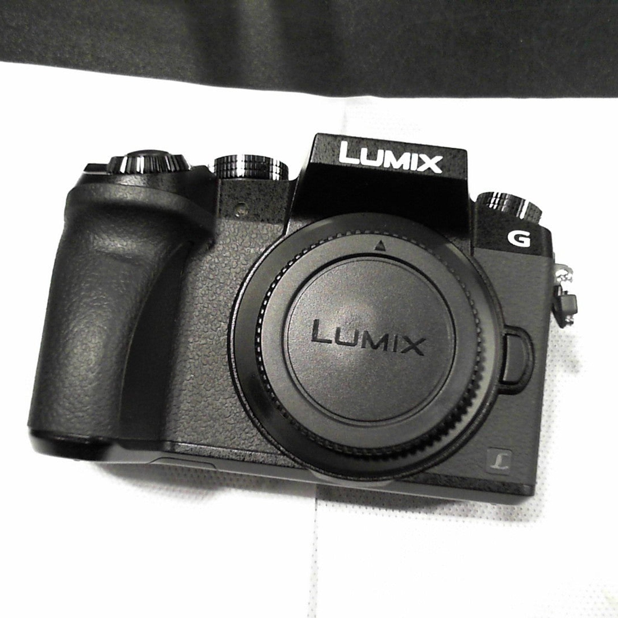 Panasonic Lumix DMC-G7 Mirrorless Micro Four Thirds Digital Camera Black Body Only Kit Box - Used Panasonic