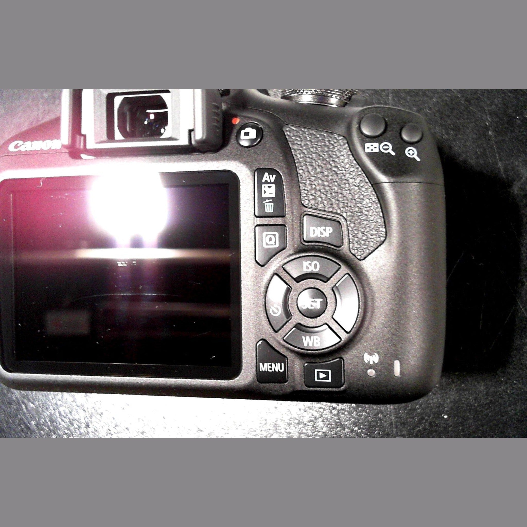 Canon EOS Rebel T7 18-55mm DC III Kit with Full HD Video Wi-Fi and NFC Kit - Used Canon