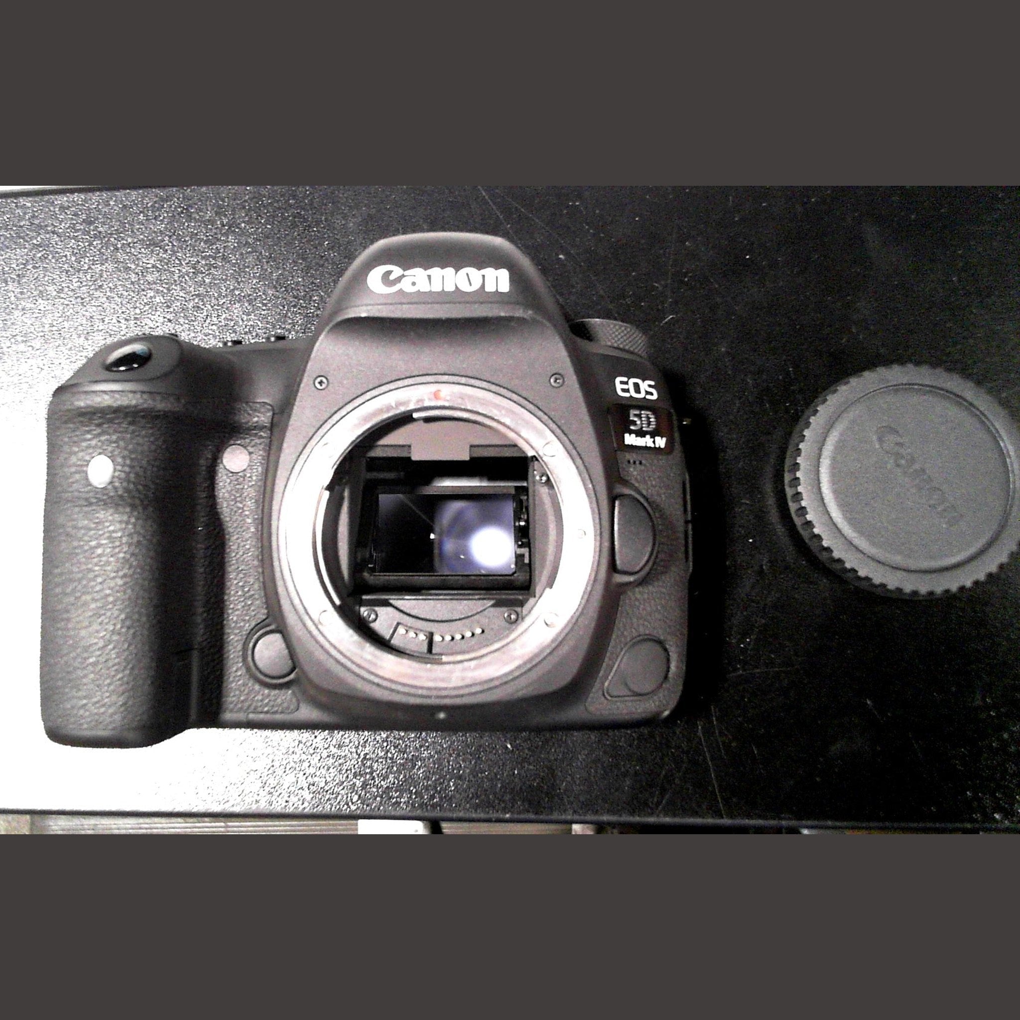 Canon EOS5DMK4 EOS 5D Mark IV DSLR Camera Body Only International Version No Warranty , Black - Used Canon