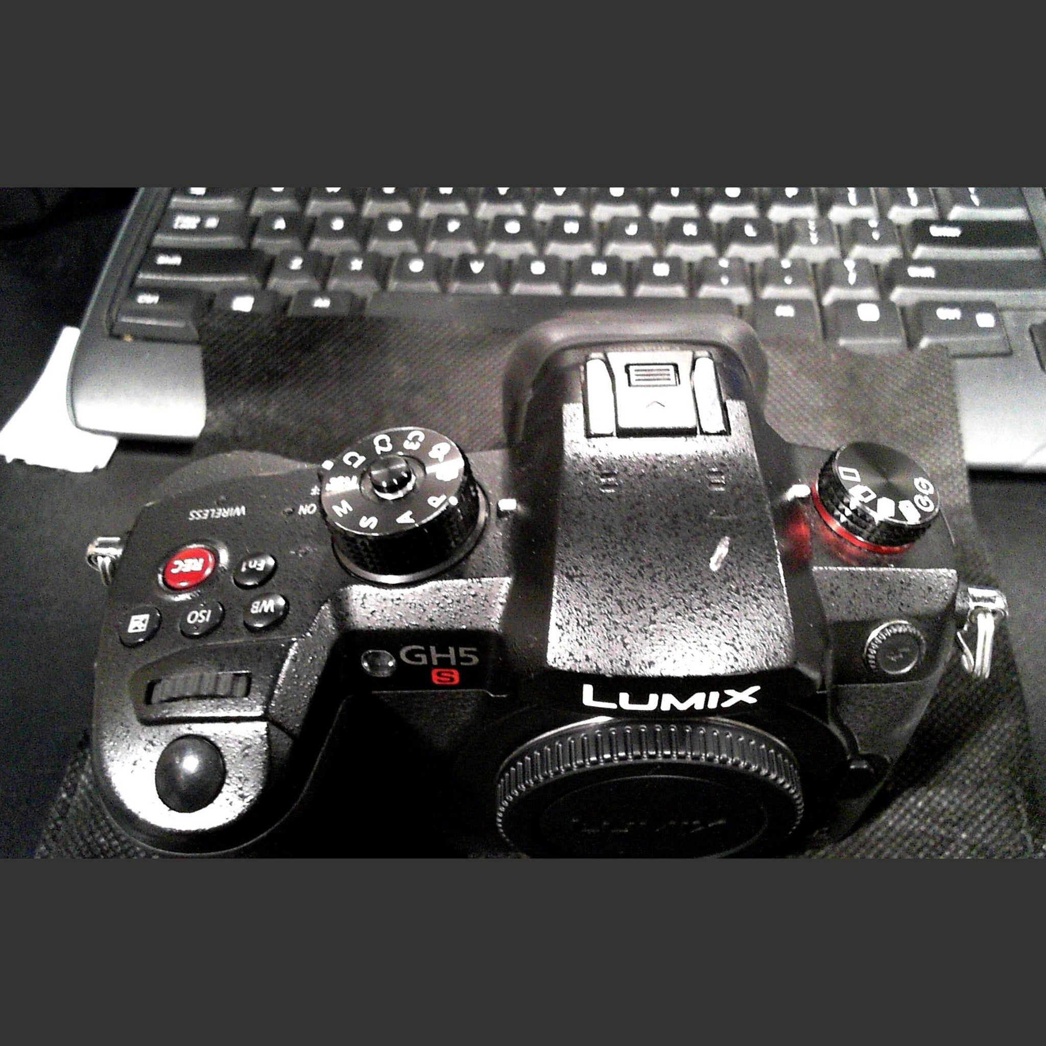 PANASONIC LUMIX GH5s Body C4K Mirrorless Camera, High Sensitivity MOS Multi-Aspect 10.2 Megapixels Sensor, C4K / 4K UHD - Used Panasonic