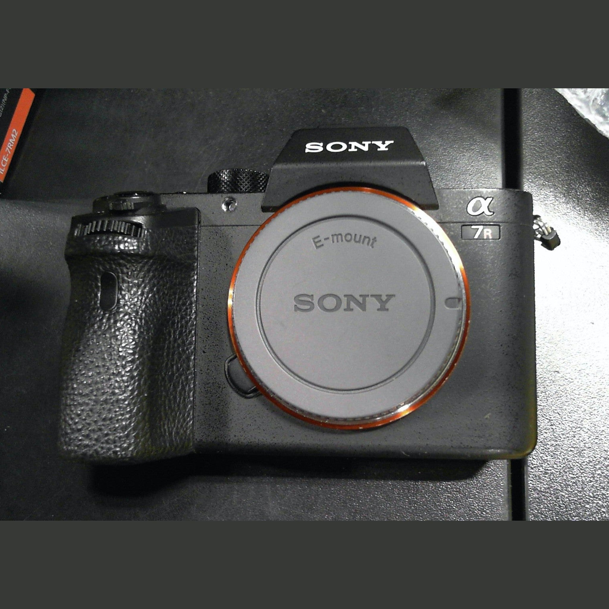 Sony a7R II Full-Frame Mirrorless Interchangeable Lens Camera, Body Only Black ILCE7RM2/B - Used Sony