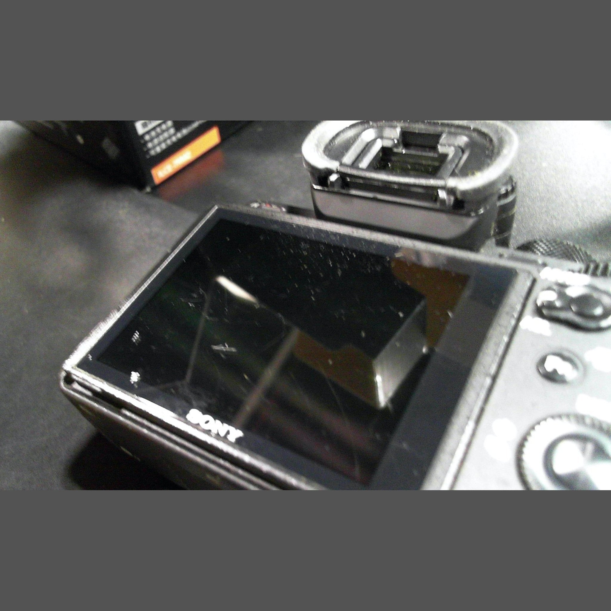 Sony a7R II Full-Frame Mirrorless Interchangeable Lens Camera, Body Only Black ILCE7RM2/B - Used Sony