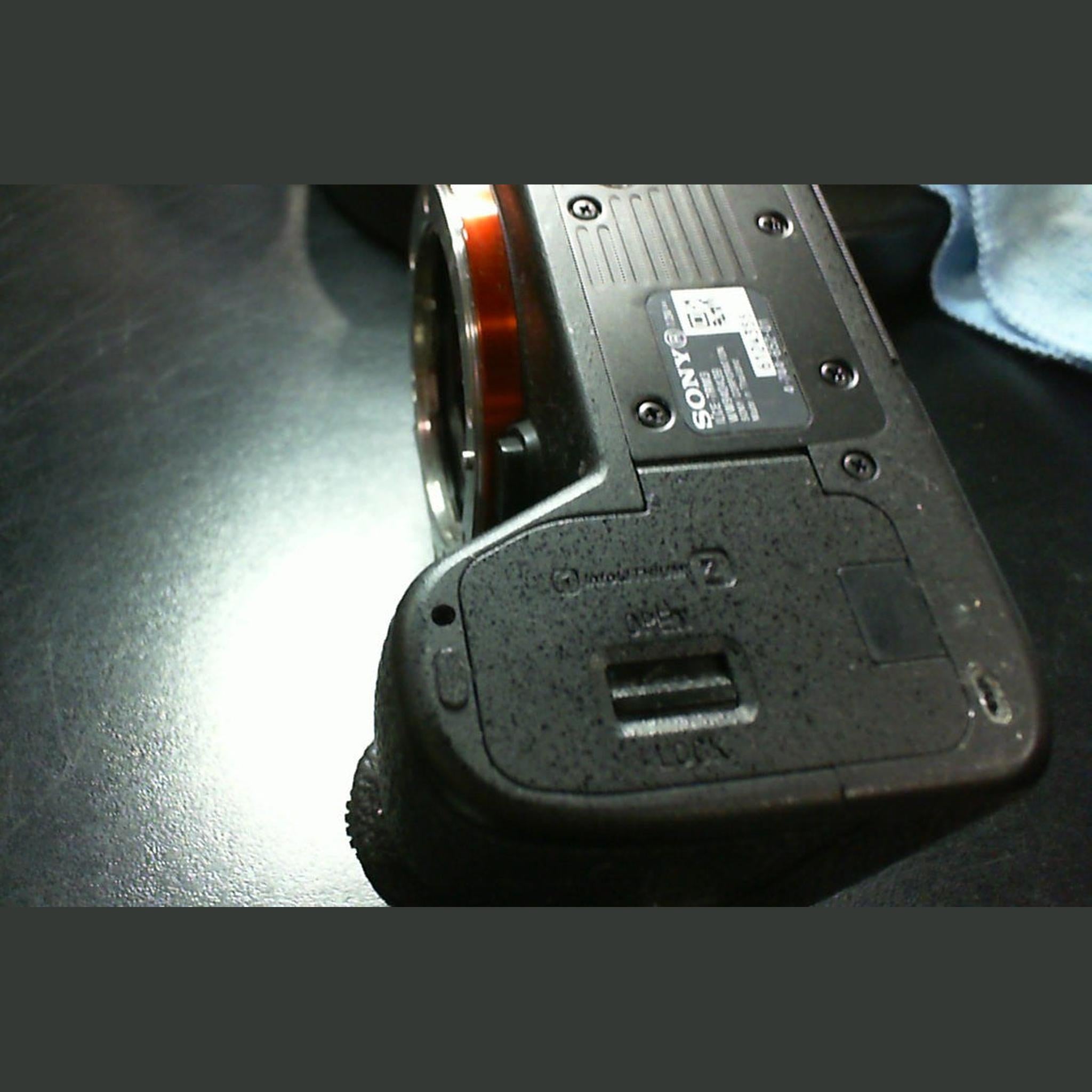 Sony a7R IIIA Mirrorless Camera: 42.4MP Full Frame High Resolution Mirrorless Interchangeable Lens Digital Camera - ILCE7RM3A/B - Used Sony