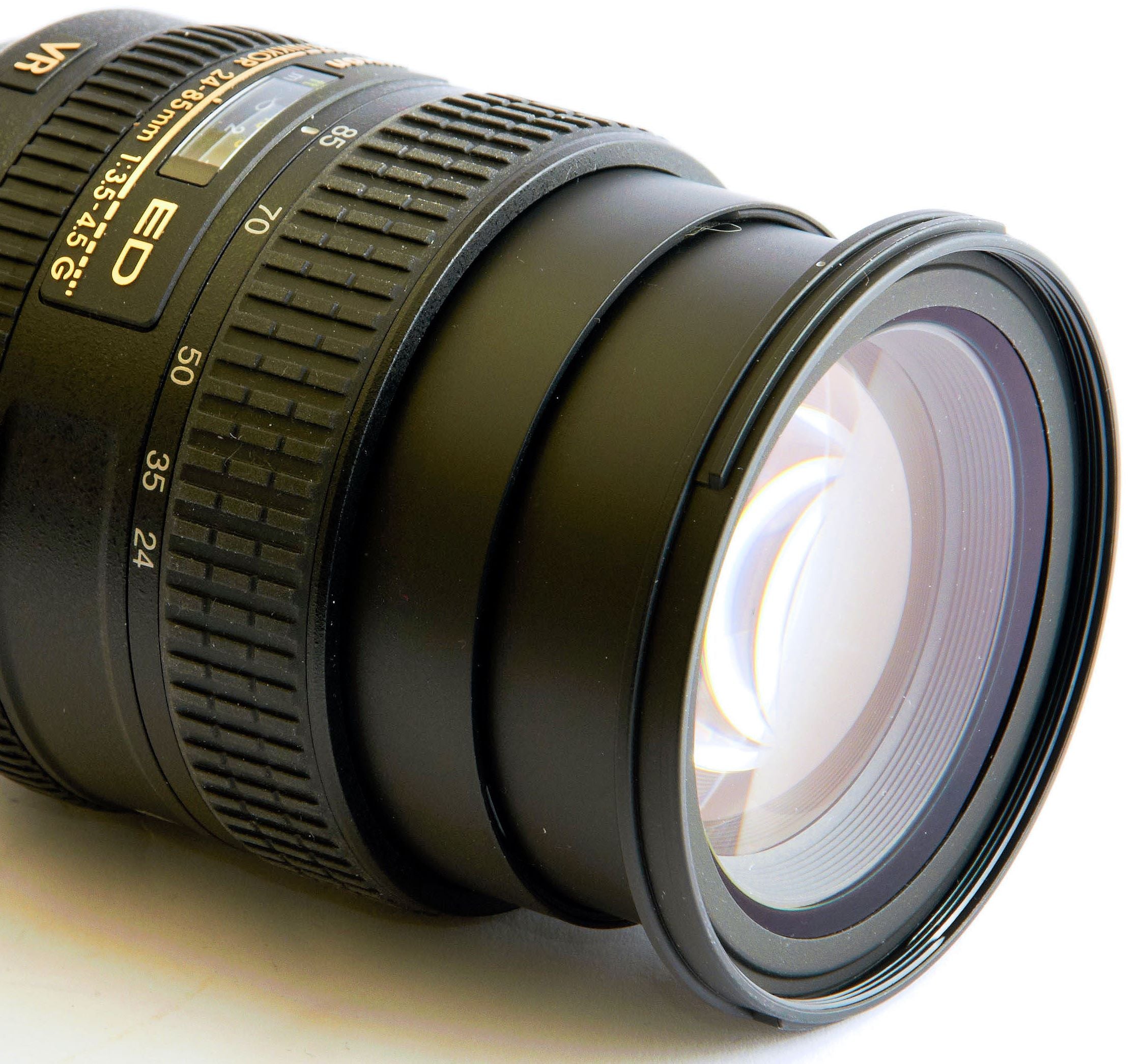 Nikon Nikkor - 24 mm to 85 mm - f/3.5 - 4.5 - Zoom Lens for Nikon F -